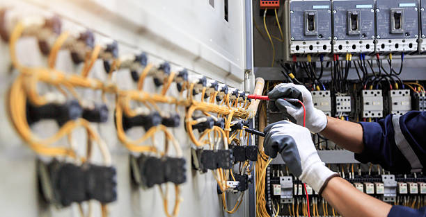 Professional Electrician technician working in La Follette, TN